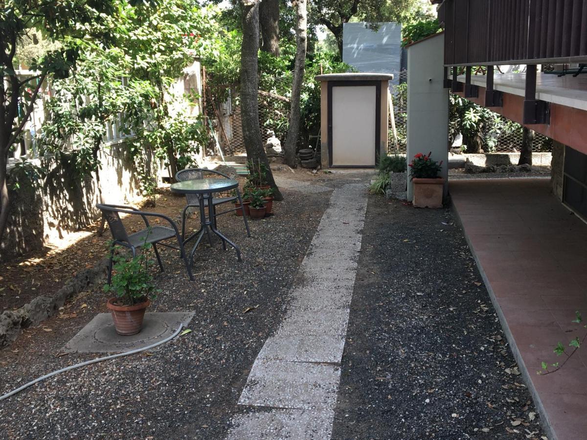 Appartamento Giardino Ovest - A Pochi Passi Dal Mare San Vincenzo Esterno foto